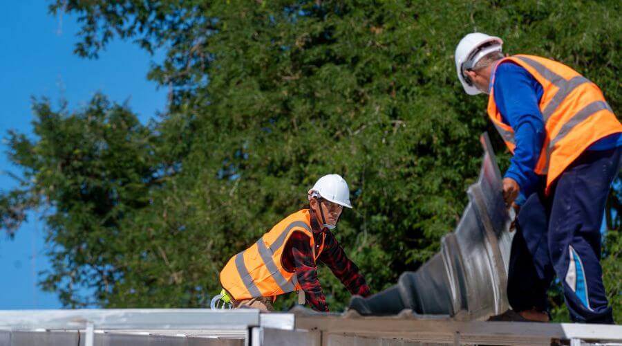 Professional new roof installation services in Oak Ridge, TN